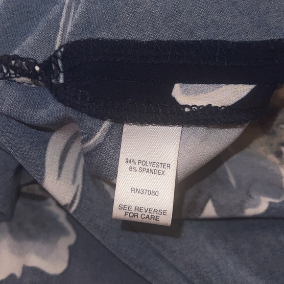 Crisscross across front bodice - Picture 5 of 6